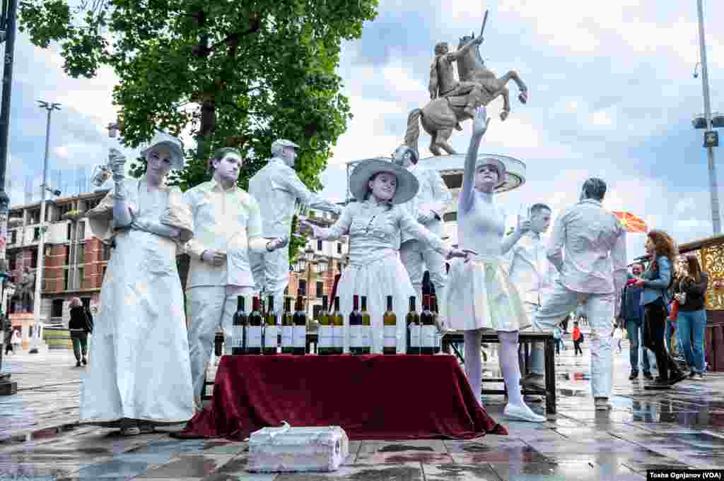 Statua Fest - Performing street art festival of living statues