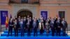 На Украина и треба поддршката на ЕУ, која е сигурна, и која ќе ја зголемиме, но и поддршката на САД, заклучи Жозеп Борел. 