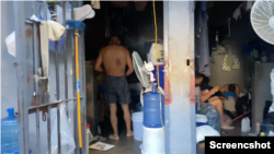 ARCHIVO - Captura de pantalla de videos tomados por el servicio de Creole de la VOA en cárceles haitianas.