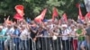 Знамиња, скандирања, свирежи и аплаузи на Мечкин камен