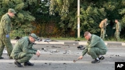 Российские полицейские на месте взрыва