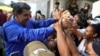 Las 5 principales noticias de Venezuela hoy: Maduro monta comando. Venden pasaportes falsos a migrantes. Y más