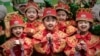 Lãnh đạo Hong Kong kêu gọi dân hãy 'hiền hòa như cừu'