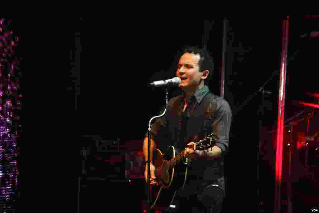 Fonseca presenta su último álbum "Ilusión".