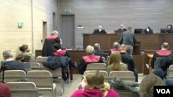 ARHIVA - Ročište u okviru suđenja za ubistvo Olivera Ivanovića, u Prištini, 18. januara 2022. (Foto: VOA) 