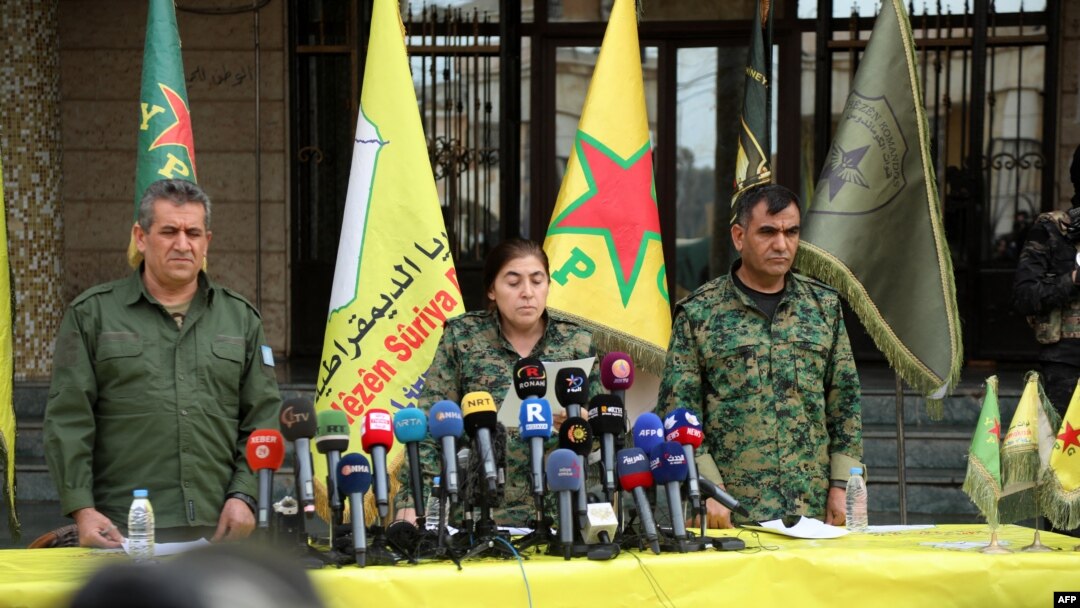 نەورۆز ئەحمەد، ئەندامێکی فەرماندەیەتی هێزەکانی سوریای دیموکرات (وێنەی ئەرشیف)