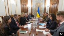 Кит Келлог проводит переговоры с украинскими официальными лицами. Киев, 19 февраля 2025 г.