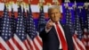 Donald Tramp na bini u Konferencijskom centru okruga Palm Bič, na Floridi, 6. novembra 2024. (Foto: Reuters/Brian Snyder)