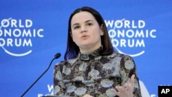 Kiongozi wa upinzani wa Belarus Sviatlana Tsikhanouskaya aliyeko uhamishoni Poland.
