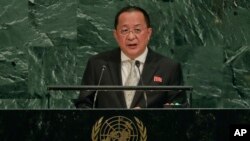 El canciller de Corea del Norte, Ri Yong Ho, dice que declaraciones del presidente Donald Trump son "una declaración de guerra".
