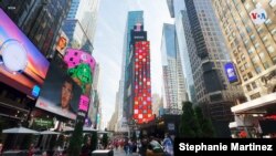 NFT NYC es actualmente el evento sobre la Web3 y los tokens no fungibles (NFT) más grande e importante del mundo. La conferencia contó con un número de artistas, emprendedores y aficionados de toda Latinoamérica que buscan empoderar a la comunidad y crear un impacto social.