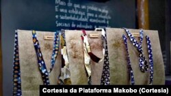 Bolsas produzidas por deslocados em Pemba, Cabo Delgado, Moçambique