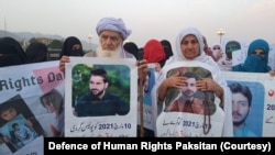 په پاکستان کې د بې درکه کسانو خپلوان وخت په وخت د احتجاجونو په مهال د ورک کسانو په اړه د معلوماتو غوښتنه کوي
