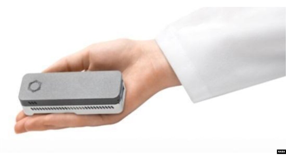 The MinION (aka Biomolecule Sequencer), a miniaturized DNA sequencer, by Oxford Nanopore Technologies.