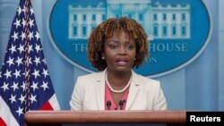 Msemaji wa White House, Karine Jean-Pierre katika moja ya mikutano ya kila siku ya White House mjini Washington
