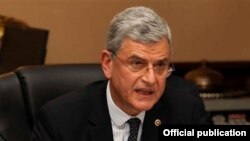 AB Bakanı ve Başmüzakereci Volkan Bozkır, Türkiye'nin yeni AB Stratejisi'nin üçüncü ayağı olan İletişim Stratejisi'ni Brüksel'de açıkladı.