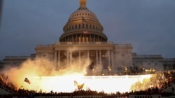 Neredi ispred zdanja američkog Kongresa, 6. januar 2021. godine