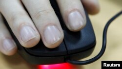 El teclado Type-Hover-Swipe in 96 Bytes está compuesto por sensores infrarrojos de baja resolución.