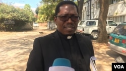 Reverend Kenneth Mtata, the secretary general of Zimbabwe Council of Churches, said his organization notes that Christians make up more than 80 percent of the country’s population. Mtata is shown in June 2017. (S. Mhofu/VOA)