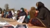 شیرین مزاري:دلادرکه بلوڅانو کورنۍ دې احتجاج ختم کړي،وزیراعظم ورسره مارچ کې لېدنه کوي