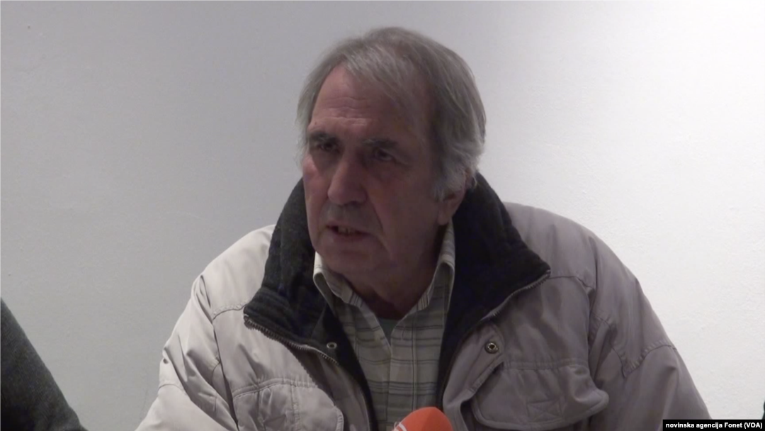 Novinar portala Žig-Info Milan Jovanović na konferenciji za novinare, Foto: video grab
