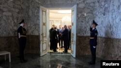 В кулуарах встречи Александра Лукашенко и Владимира Путина в Минске. 24 мая 2024г. (Sputnik/Mikhail Metzel/Pool via REUTERS).