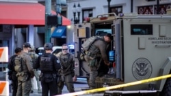 SML: Bayi molongo batomboli mongongo na bobomi ya bato koleka zomi na mitano na New Orleans