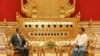 ລັດຖະມົນຕີການຕ່າງປະເທດຈີນ ທ່ານ ຫວັງ ຢີ້ ກ່າວວ່າ ຈີນ ຈະສະໜັບສະໜູນ ການຫັນປ່ຽນໄປສູ່ປະຊາທິປະໄຕ ຢູ່ໃນມຽນມາ.