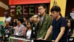 Para mahasiswa Taiwan setuju untuk meninggalkan gedung parlemen di Taipei yang mereka duduki sejak 18 Maret, hari Kamis (10/4).
