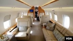 Avião Bombardier 6000