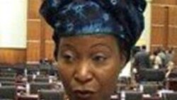 Emissão Vespertina 4 Abril 2022: Helena Taipo em tribunal