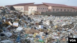 Angola Namibe lixo
