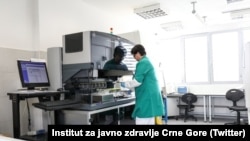U Crnoj Gori su u posljednja 24 časa registrovana 584 nova slučaja koronavirusa, a od posljedica infekcije preminulo je osam pacijenata, saopšteno je iz Instituta za javno zdravlje (Foto: Institut za javno zdravlje Crne Gore)