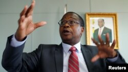 UMnu. Mthuli Ncube
