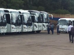 Nanka amabhasi koBulawayo okubikwa ukuthi ethulelwa uzulu nguMnangagwa.
