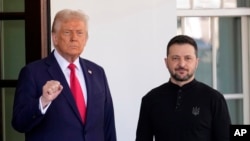 Дональд Трамп принимает Владимира Зеленского. Белый дом, 28 февраля 2025 г. 