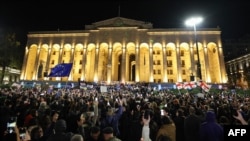 Акция протеста оппозиции против объявленных властями результатов выборов в парламент Грузии. Тбилиси, 28 октября, 2024.