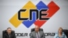 Rectores del Consejo Nacional Electoral durante una conferencia de prensa. 