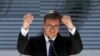 Predsednik Srbije Aleksandar Vučić svoju političku karijeru počeo je upravo za vreme Miloševića (Foto: AP/Darko Vojinović)