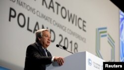 Tổng thư ký Liên hiệp quốc Antonio Guterres đọc diễn văn tại hội nghị biến đổi khí hậu 2018 ở Katowice, Ba lan ngày 3/12/2018. 