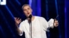 A Madrid, des fans de Justin Bieber attendent leur idole depuis des semaines