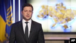 Ukrajinski predsednik Volodimir Zelenski obraća se naciji 24. februara 2022.