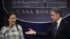El Secretario de Estado de Estados Unidos, Antony Blinken (a la derecha), junto a la Ministra de Relaciones Exteriores de Argentina, Diana Mondino, durante una conferencia de prensa conjunta en el Palacio Presidencial de la Casa Rosada en Buenos Aires el 23 de febrero de 2024.