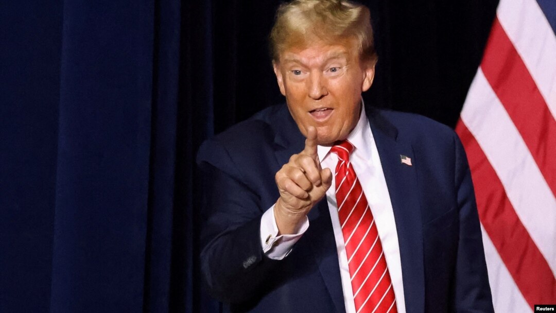 ARHIVA - Bivši predsjednik SAD Donald Tramp na mitingu u Džordžiji (Foto: Reuters/Alyssa Pointer)