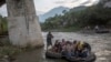 Meksiko zbog migracija uputio 15.000 policajaca i vojnika na granicu sa SAD 