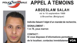 Tuit distribuido por la policía francesa del sospechoso Abdeslam Salah, buscado en relación con los atentados del viernes en París.