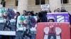 Архивное фото - протест активистов оппозиционного ЕНД против судебного иска к частному телеканалу «Рустави-2». Тбилиси, октябрь 2015. Фото AP/Шах Айвазов)