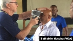 Umnumzana Raj Modi, umsekeli wompathintambo wezamafekithali lokuthengiselana ehlolwa amehlo