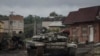 Rais wa Ukraine autembelea mji wa Izium 