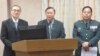 台湾国防部长冯世宽(左一)5月26号在立法院接受质询